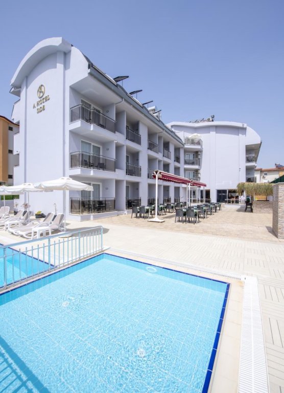 A Hotel Side 12