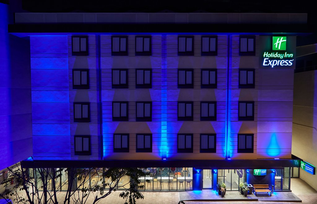 Holiday Inn Express Istanbul - Atakoy Metro, an IHG Hotel 24