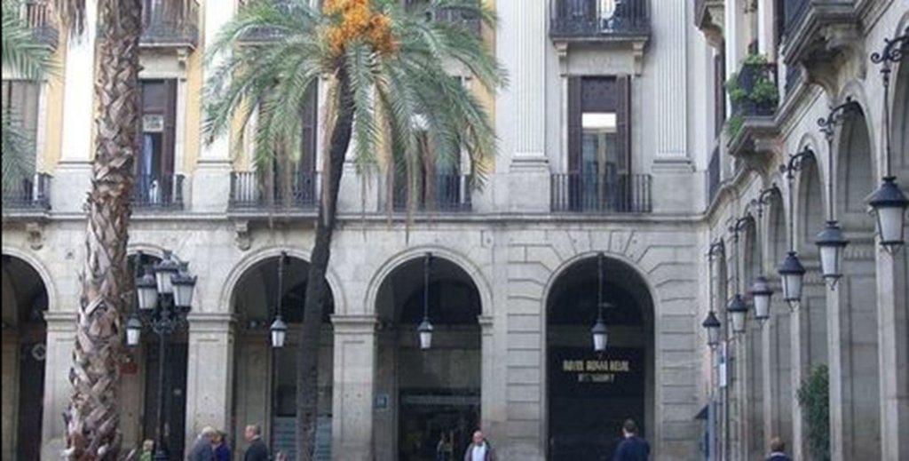 Hotel Roma Reial 17