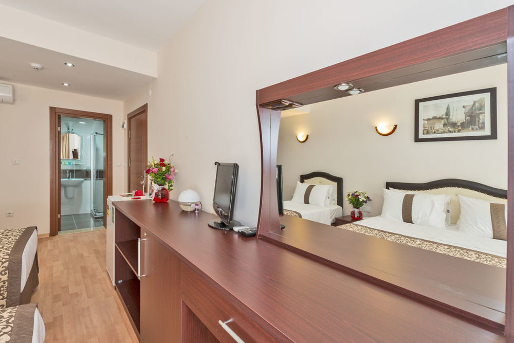 Taxim Marin Hotel 10