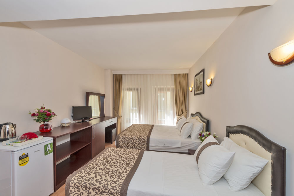 Taxim Marin Hotel 8