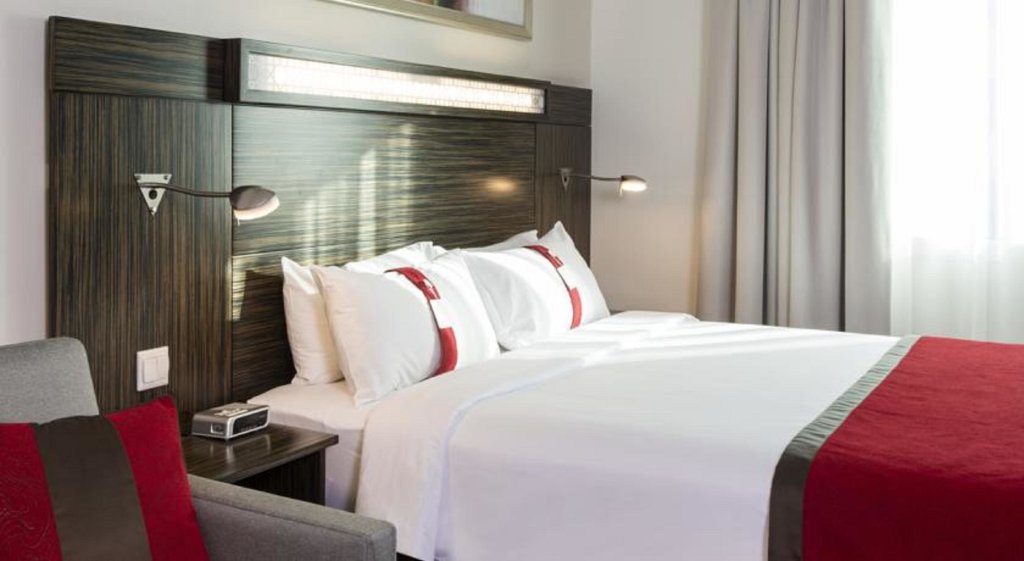 Holiday Inn Express Dubai, Internet City 11