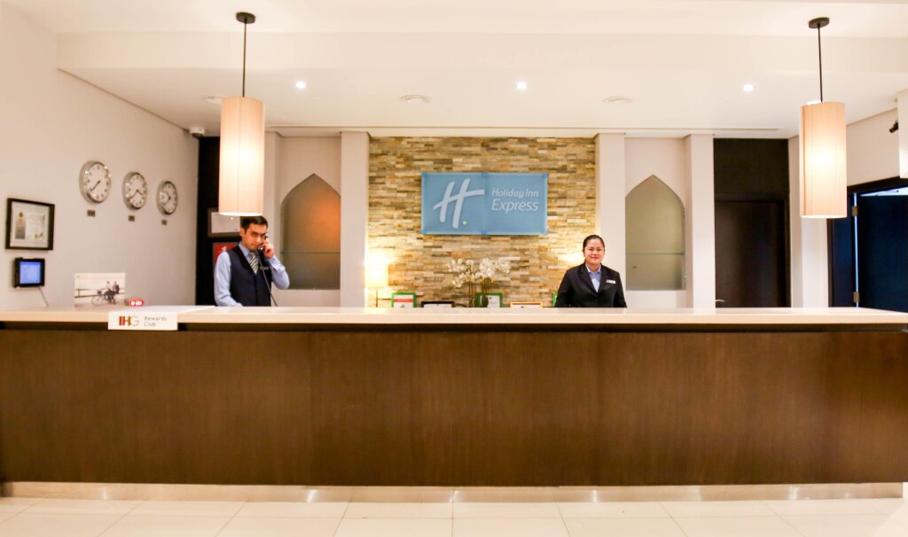 Holiday Inn Express Dubai, Internet City 5