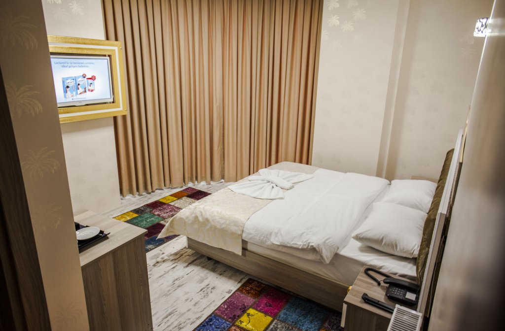 White Palace Hotel 3