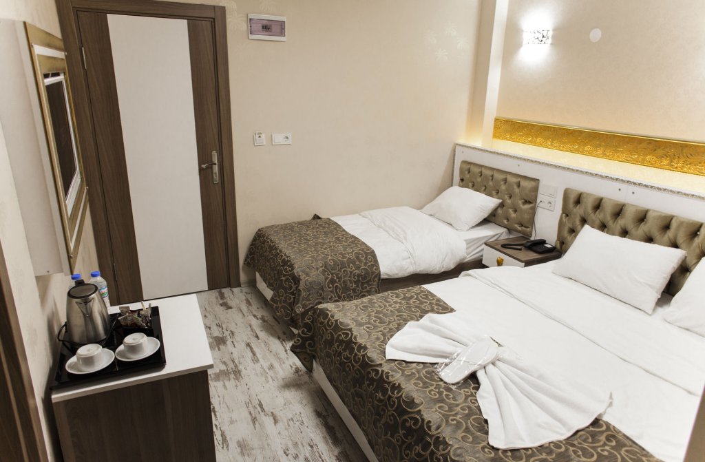 White Palace Hotel 5