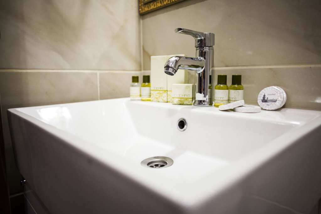 White Palace Hotel 8