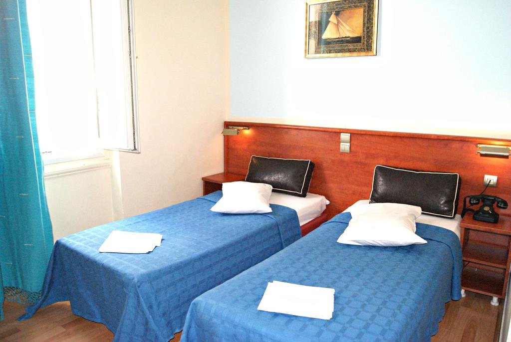 Hotel Diethnes 7
