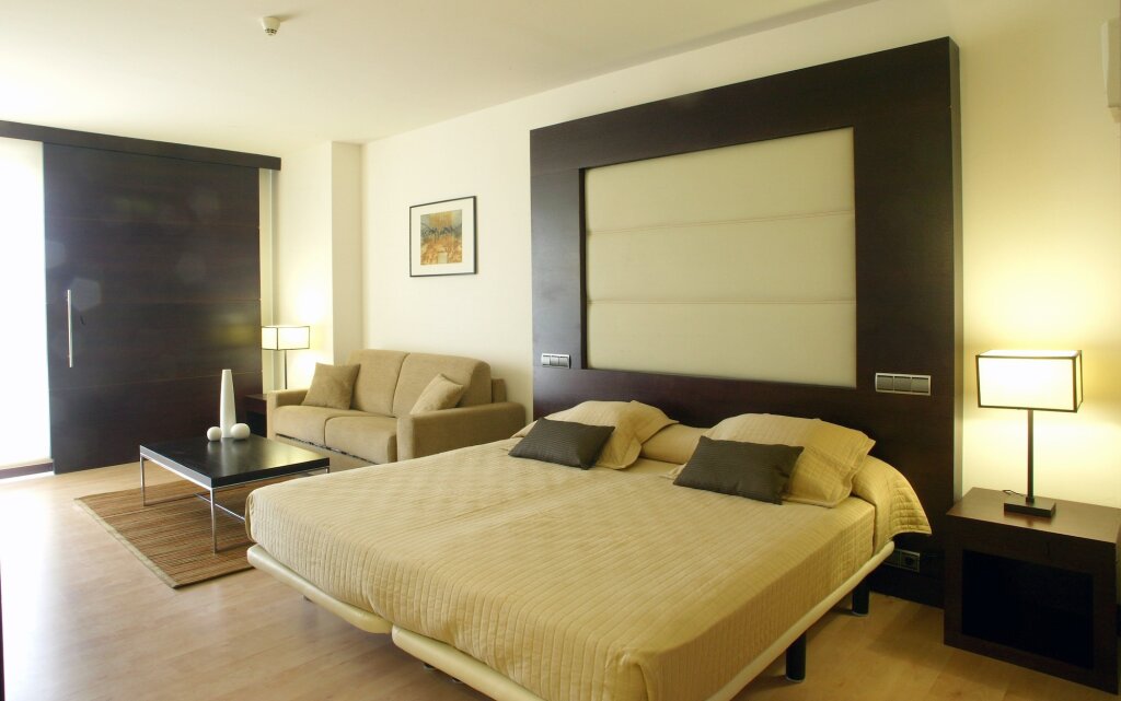 Eurostars i-Hotel 4