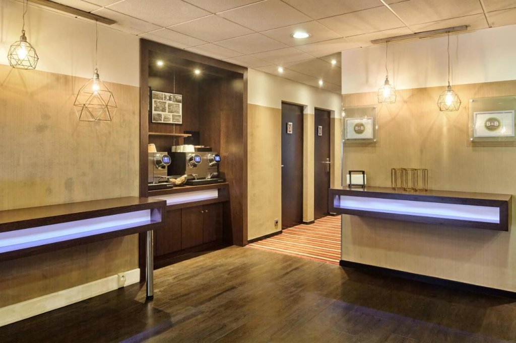 B&B Hotel Saint-Quentin-en-Yvelines Centre Gare 12