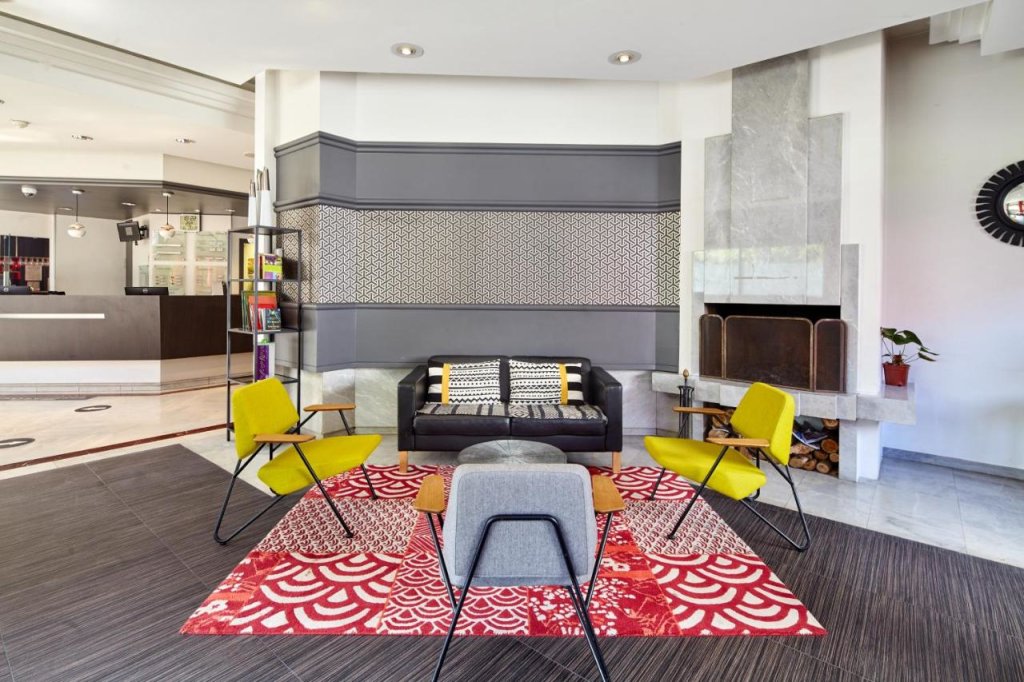 B&B Hotel Saint-Quentin-en-Yvelines Centre Gare 14