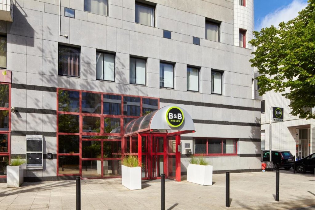 B&B Hotel Saint-Quentin-en-Yvelines Centre Gare 16