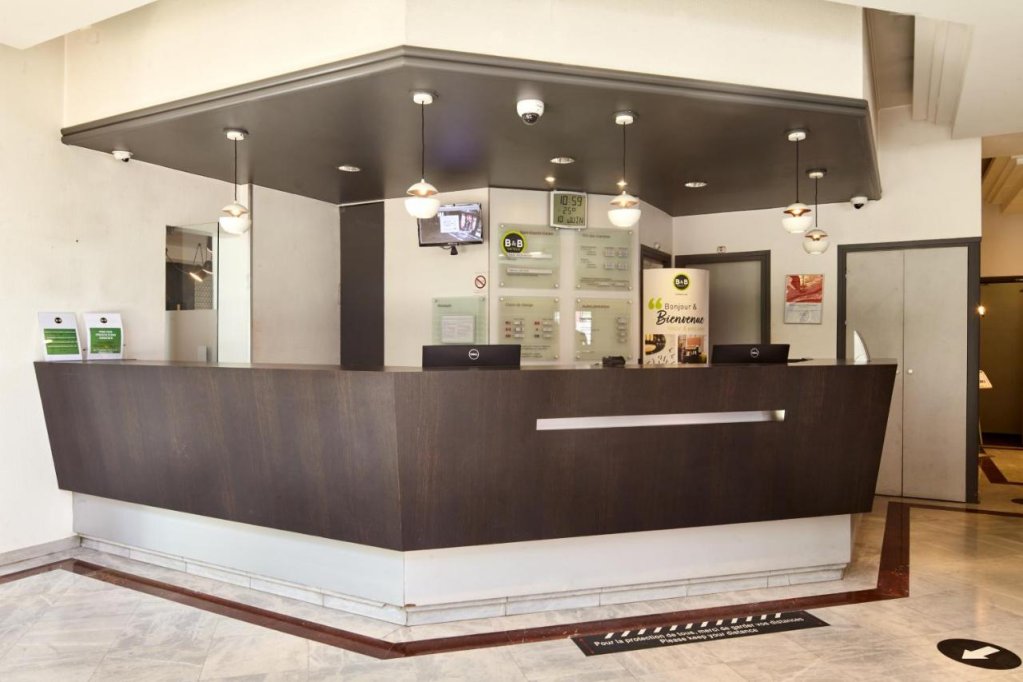B&B Hotel Saint-Quentin-en-Yvelines Centre Gare 2