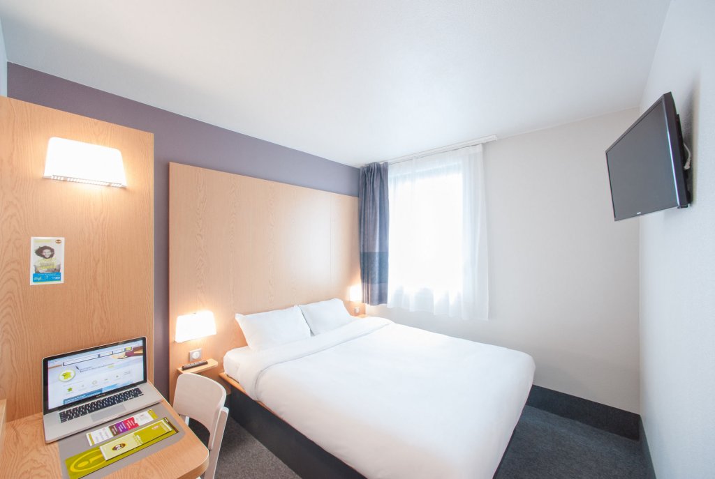 B&B Hotel Paris Porte Des Lilas 24
