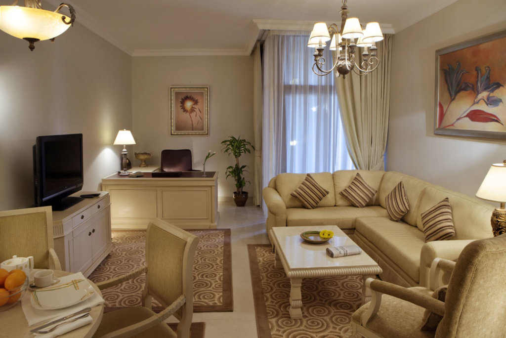 Two Seasons Hotel & Apartments 19