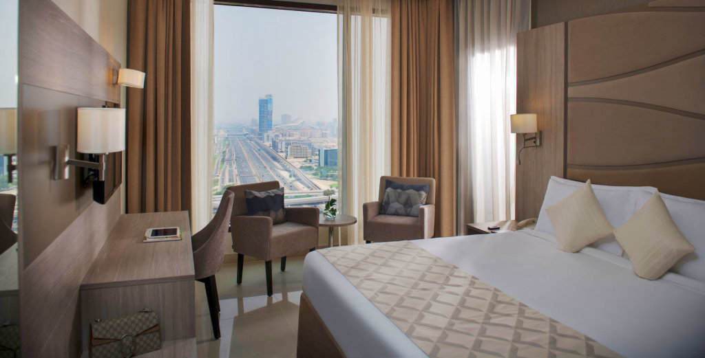 Two Seasons Hotel & Apartments 2