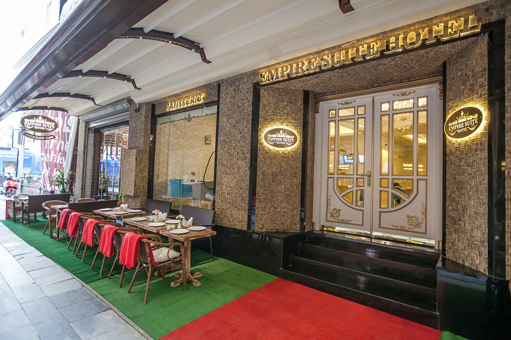 Empire Suite Hotel 11