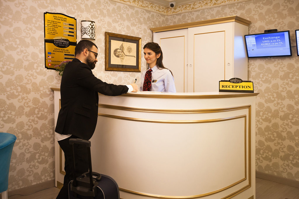 Empire Suite Hotel 15