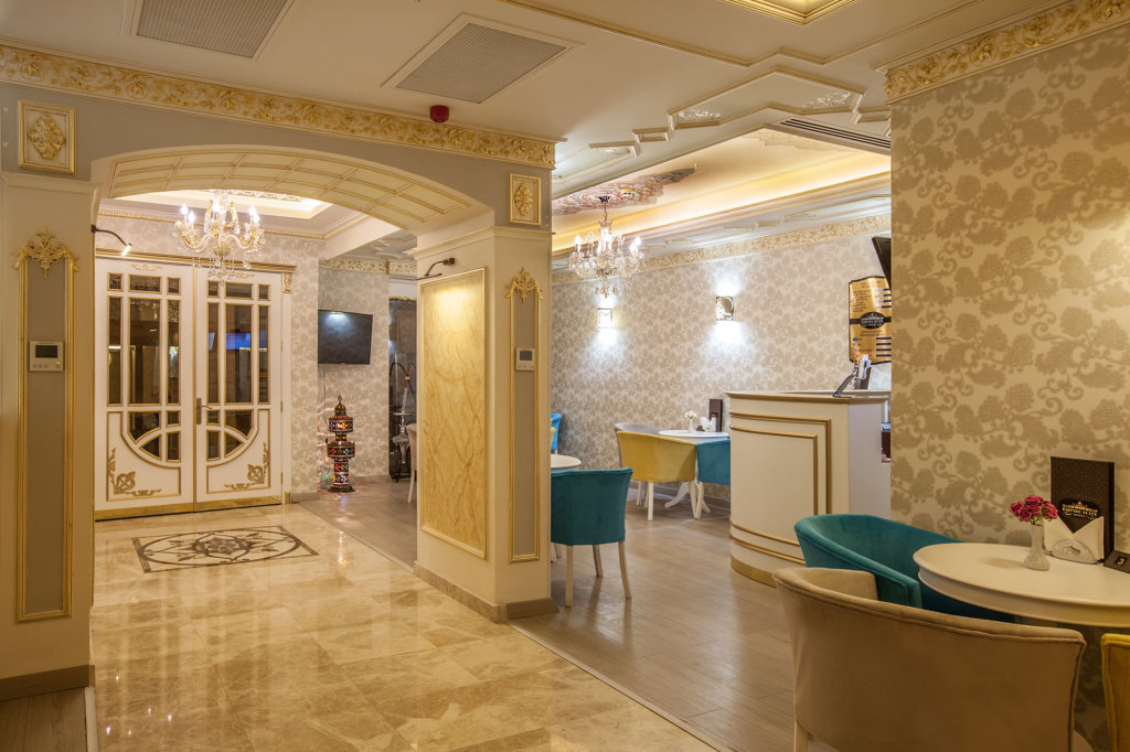 Empire Suite Hotel 16