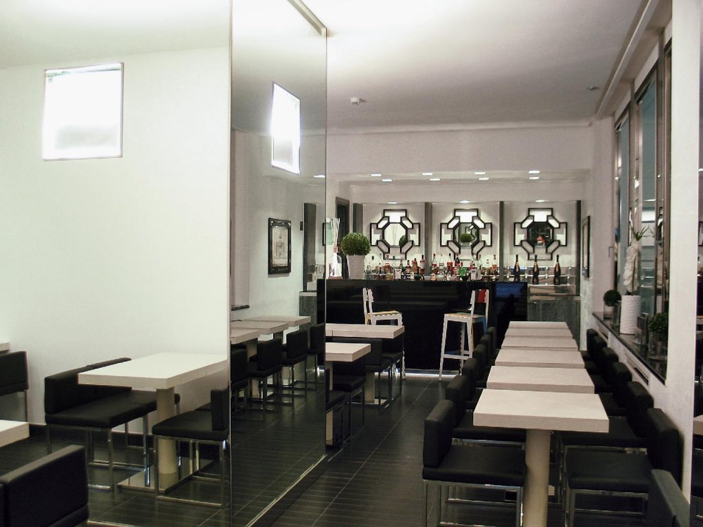 LHP Hotel Napoleon 13