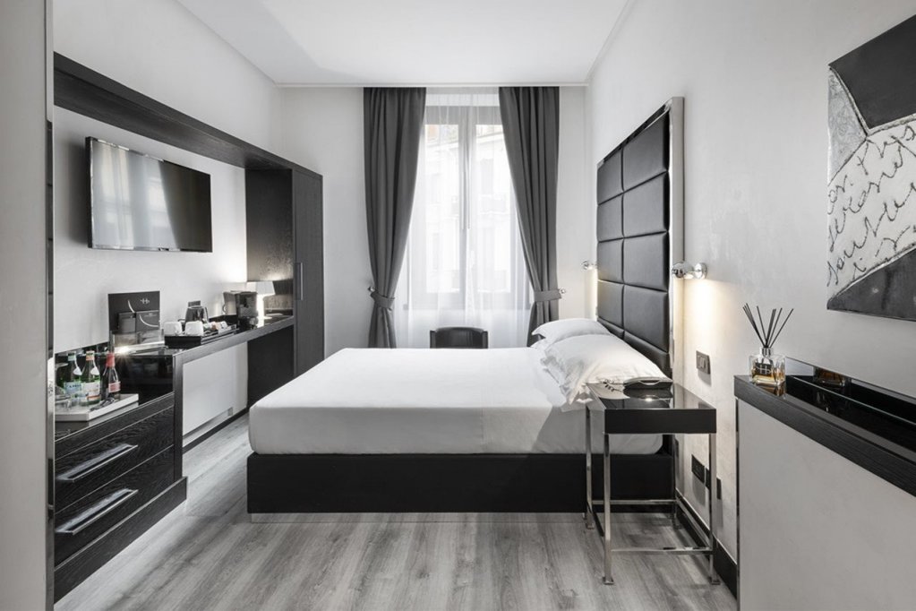 LHP Hotel Napoleon 3