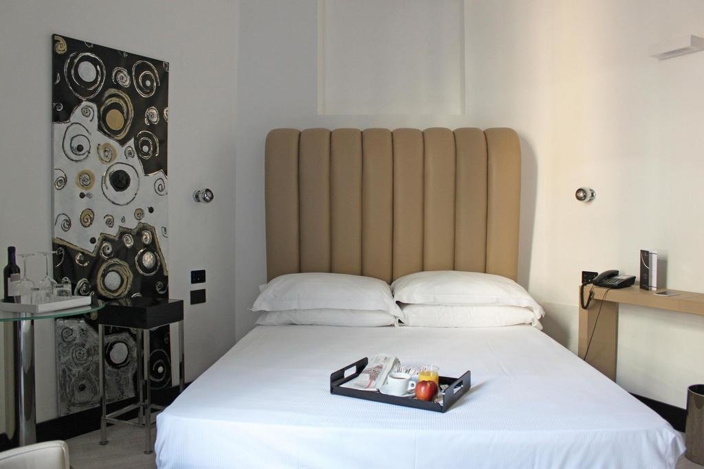LHP Hotel Napoleon 6