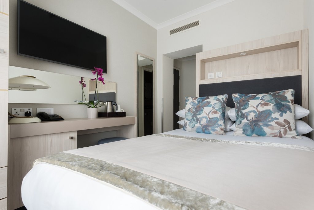 Blandford Hotel 8