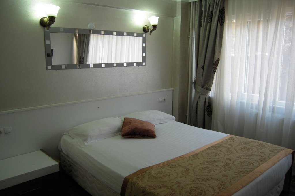 Ethnica Hotel Old City 5