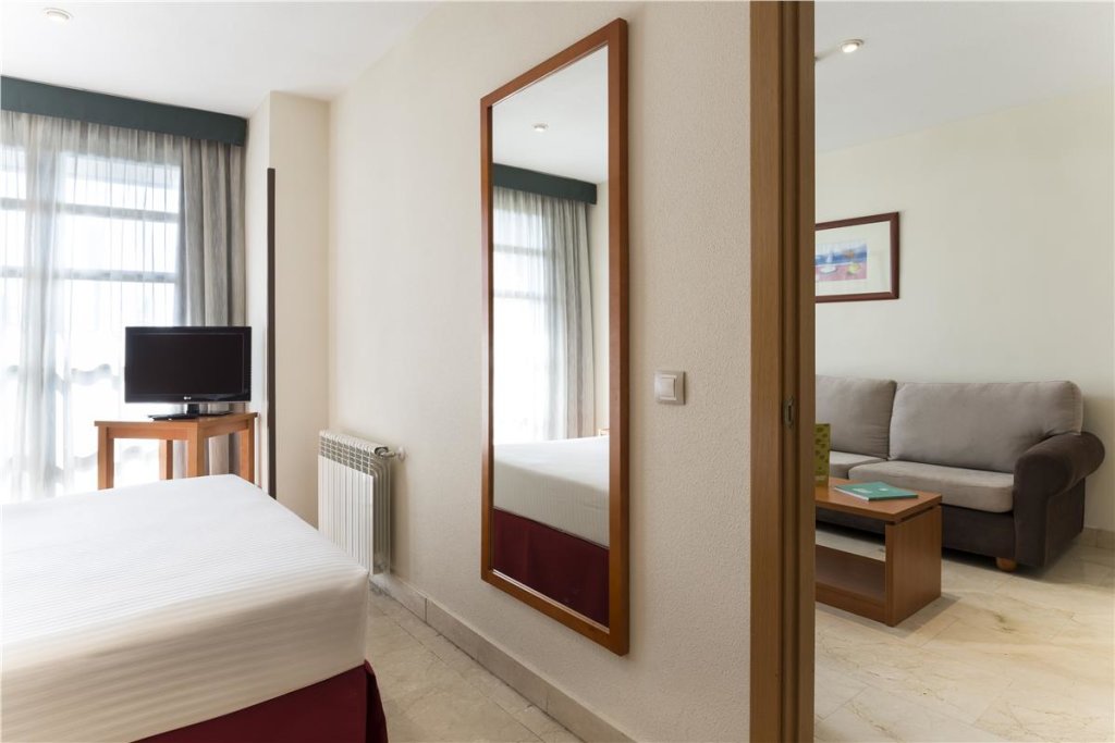 Exe Gran Hotel Almenar 4