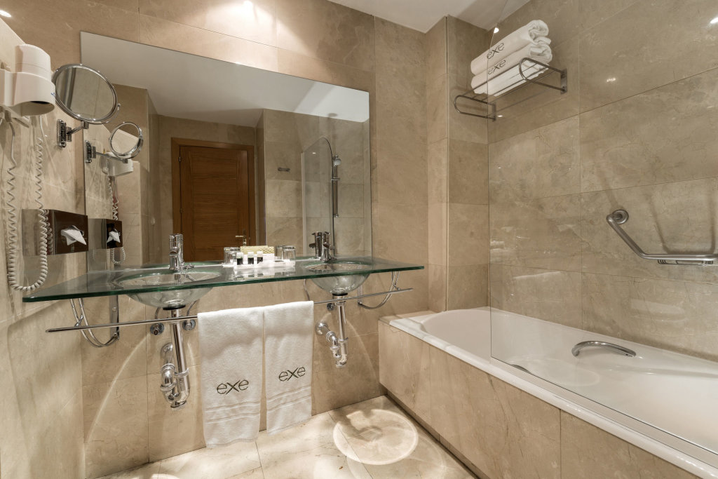 Exe Gran Hotel Almenar 9