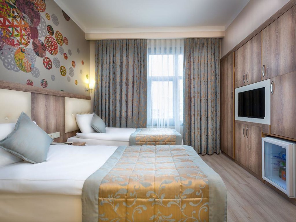 Fatih Hotel Corner 2