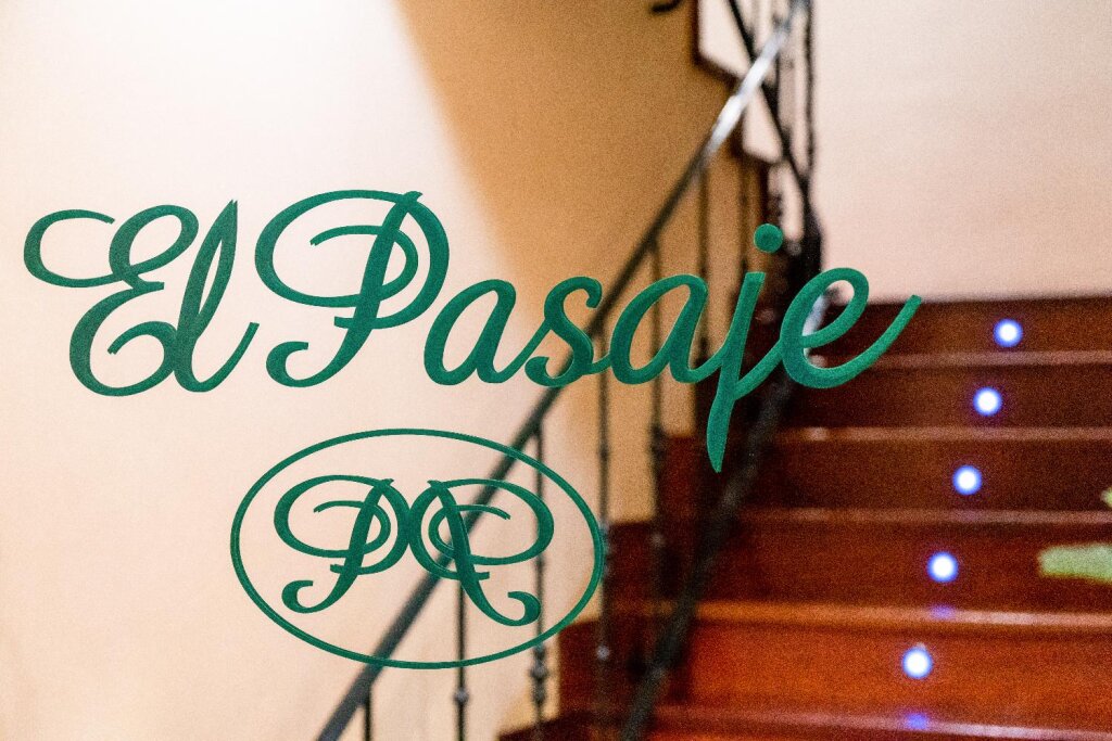 Hostal El Pasaje 4