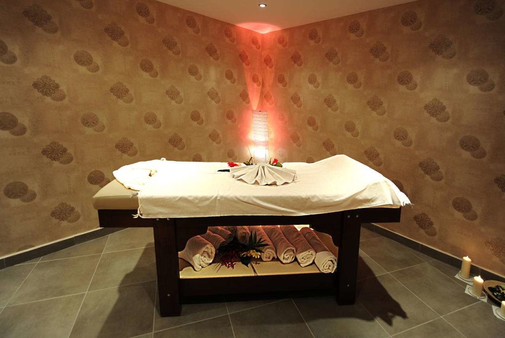 Askoc Hotel 11