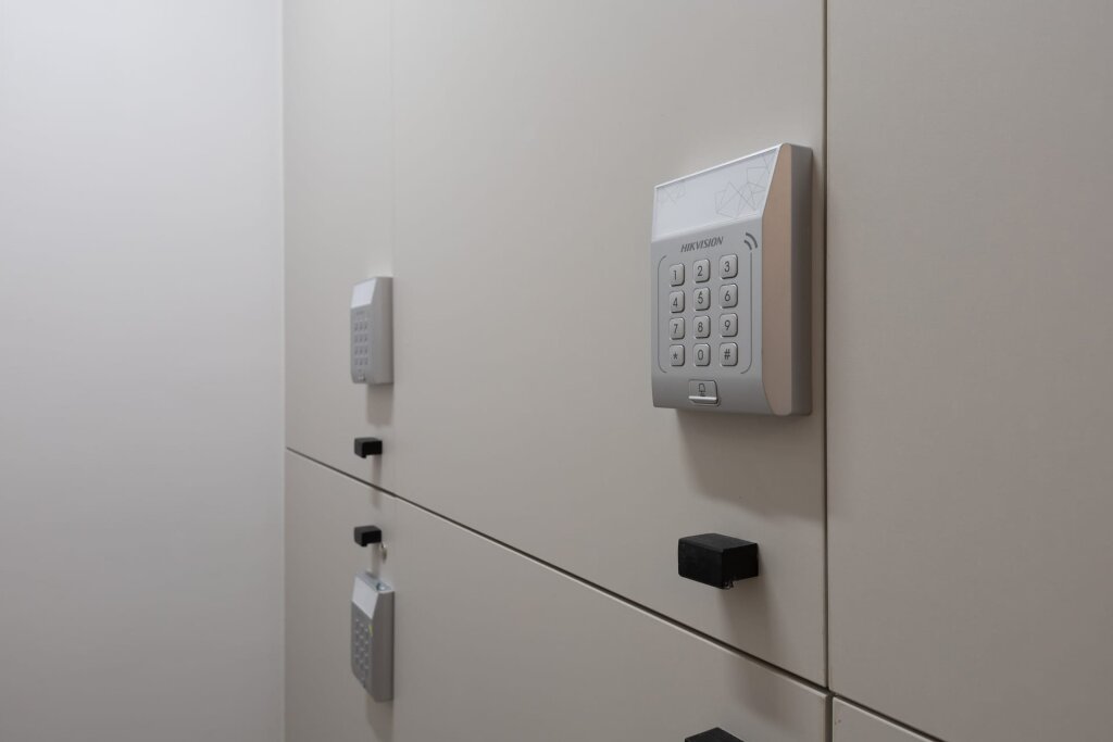 LUX&EASY Signature Syngrou 234 7
