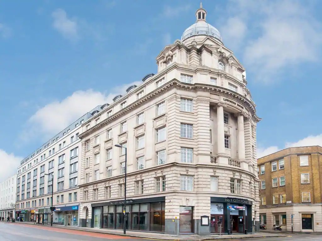 Travelodge London Central City Road Hotel 1