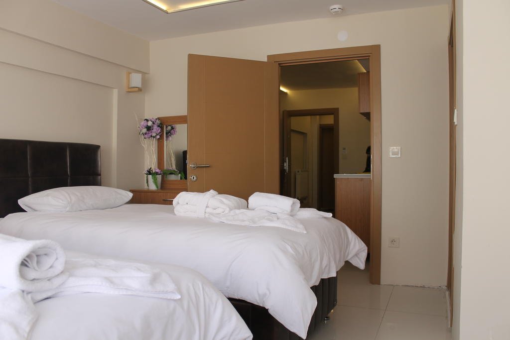 Aiza Suites 6