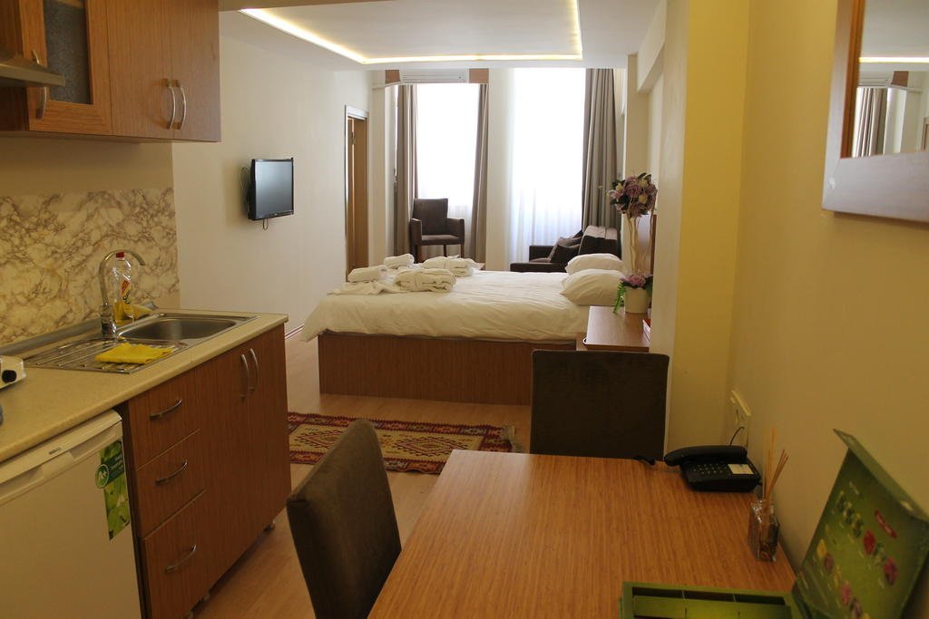 Aiza Suites 7
