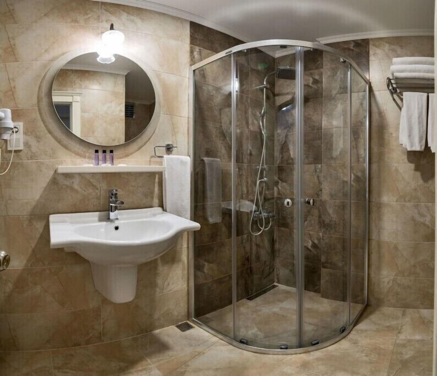 Valide Hotel 6