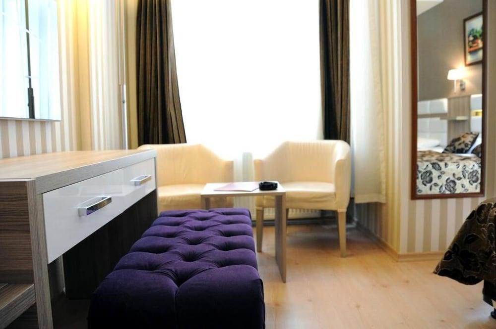 Nil Hotel Istanbul City Center 9
