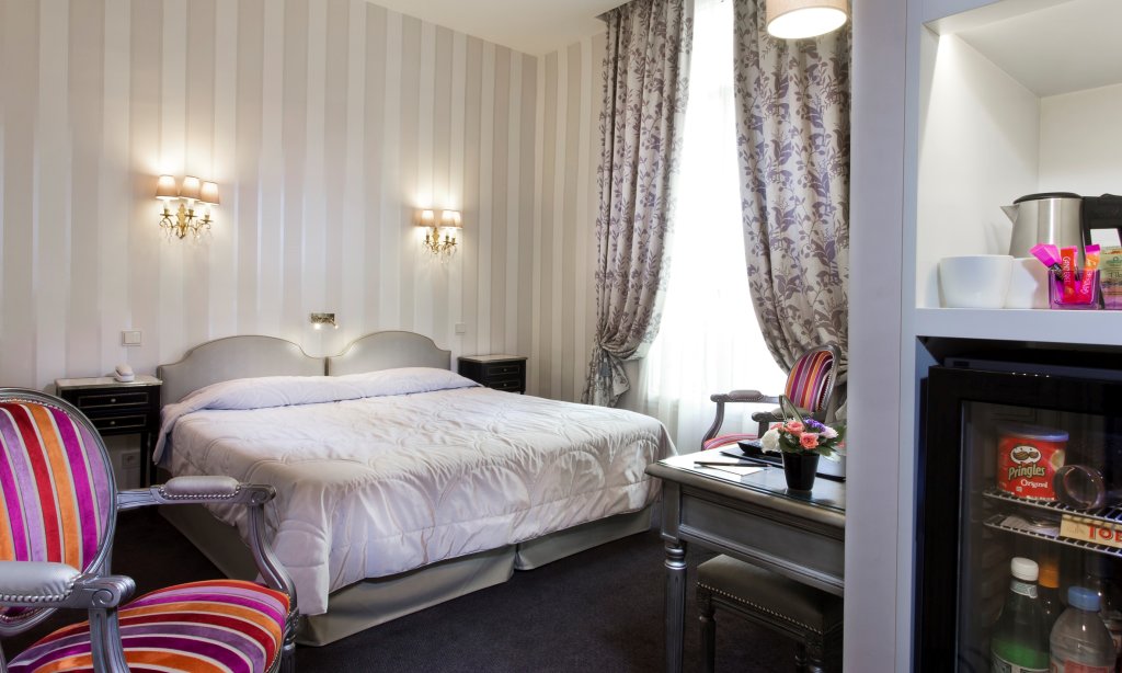 Hotel St Pétersbourg Opéra & Spa 14