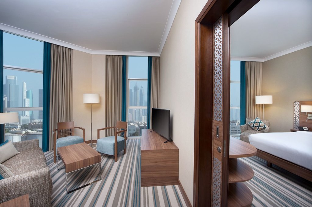 Hilton Garden Inn Dubai Al Mina 7