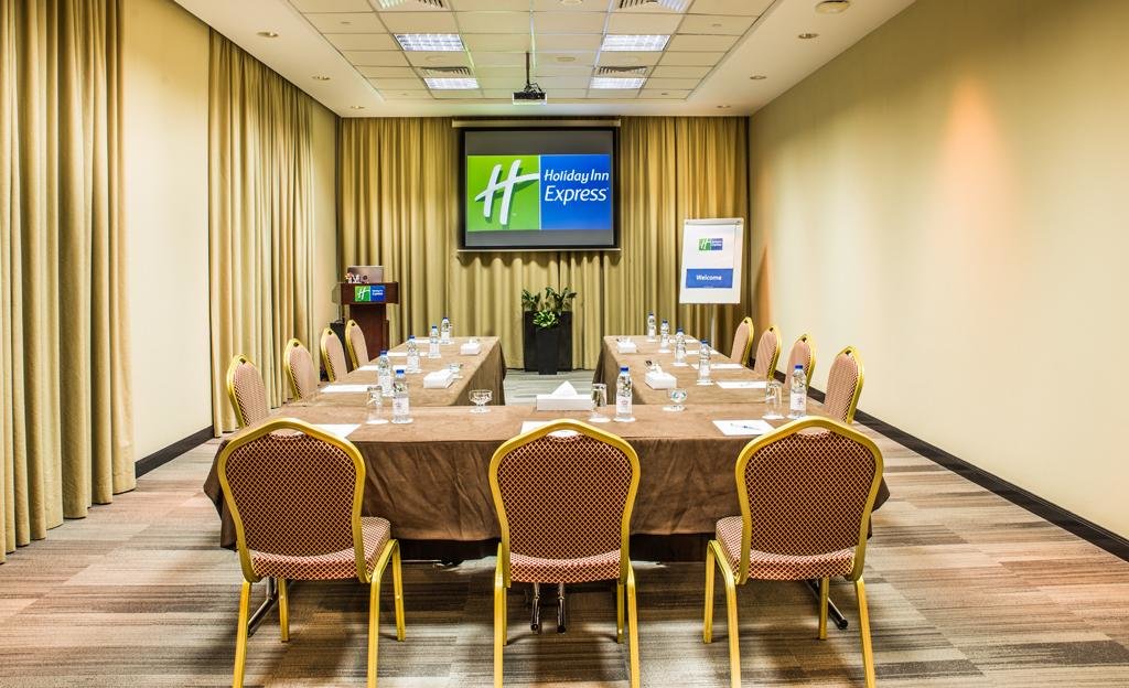 Holiday Inn Express Dubai Jumeirah, an IHG Hotel 24