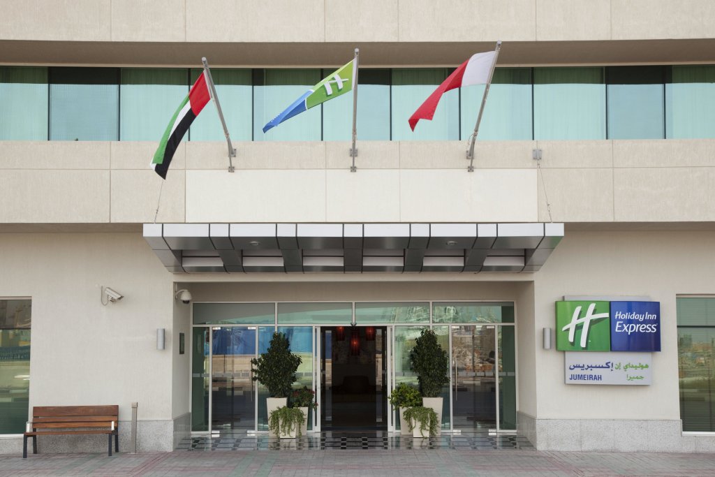 Holiday Inn Express Dubai Jumeirah, an IHG Hotel 9
