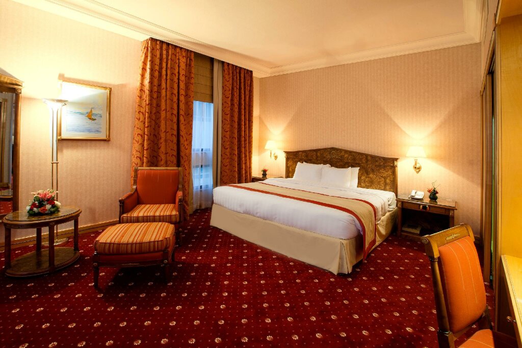 Capitol Hotel 6