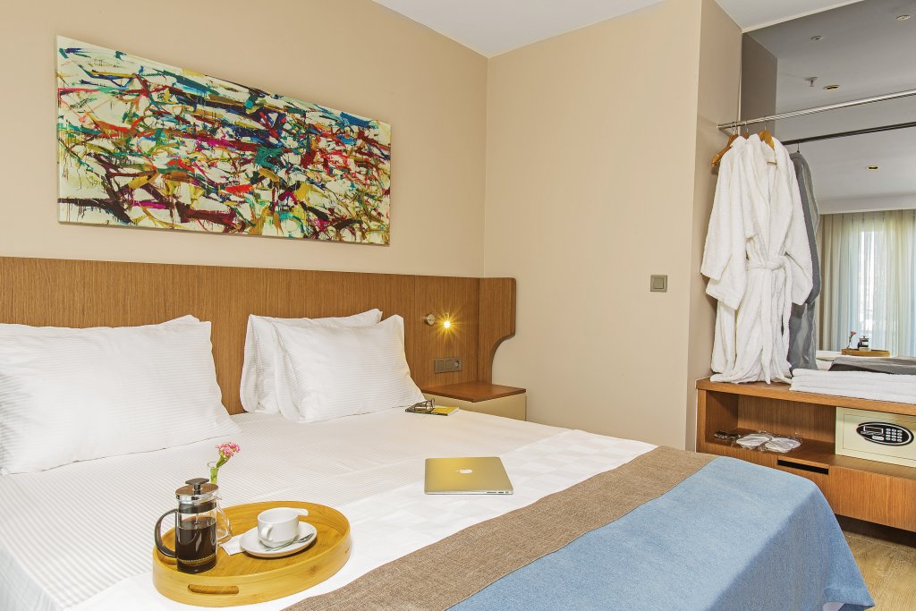 Redmont Hotel Nisantasi 22