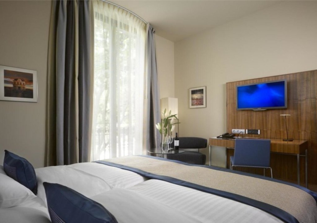 K+K Hotel Picasso El Born 9