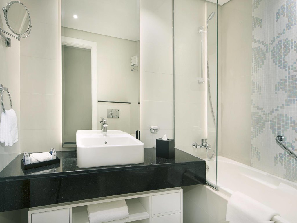 DAMAC Maison Canal Views 17