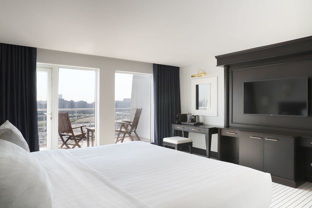 Queen Elizabeth 2 Hotel 16