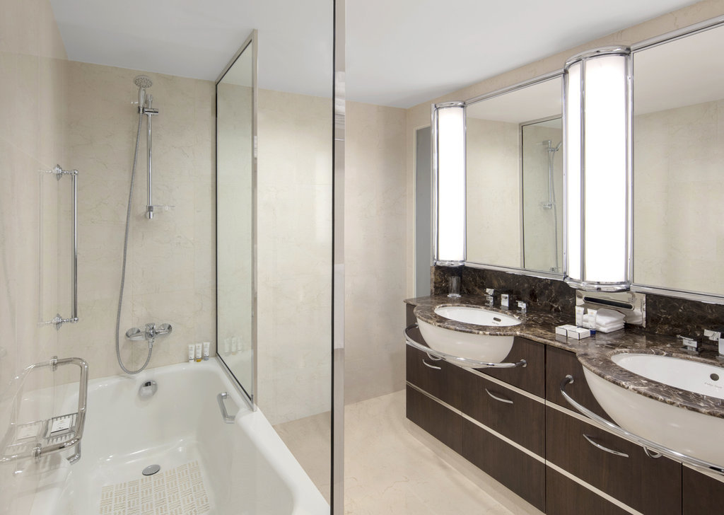 Queen Elizabeth 2 Hotel 18