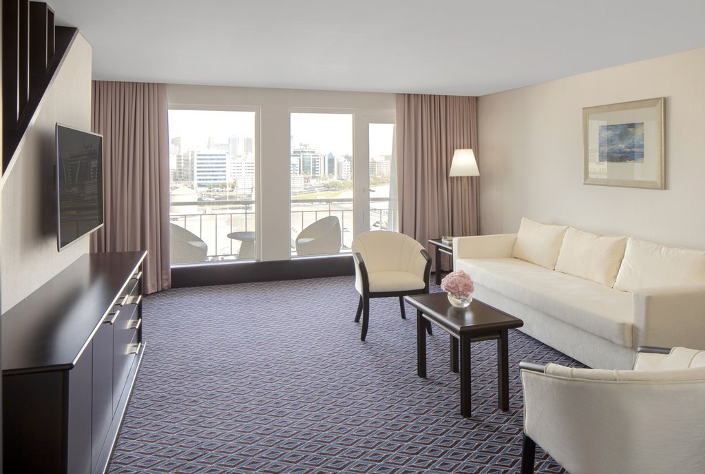 Queen Elizabeth 2 Hotel 4