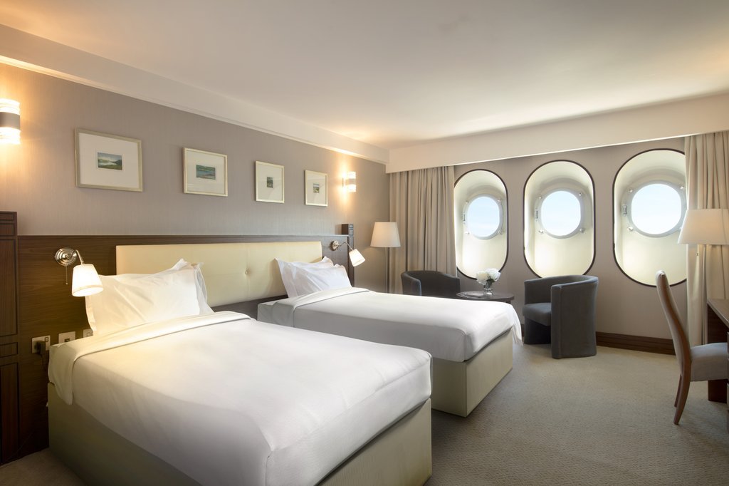 Queen Elizabeth 2 Hotel 6